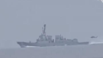 Hürmüz Boğazı’nı geçen ABD gemisi ve İran donanması arasındaki telsiz konuşması yayınlandı