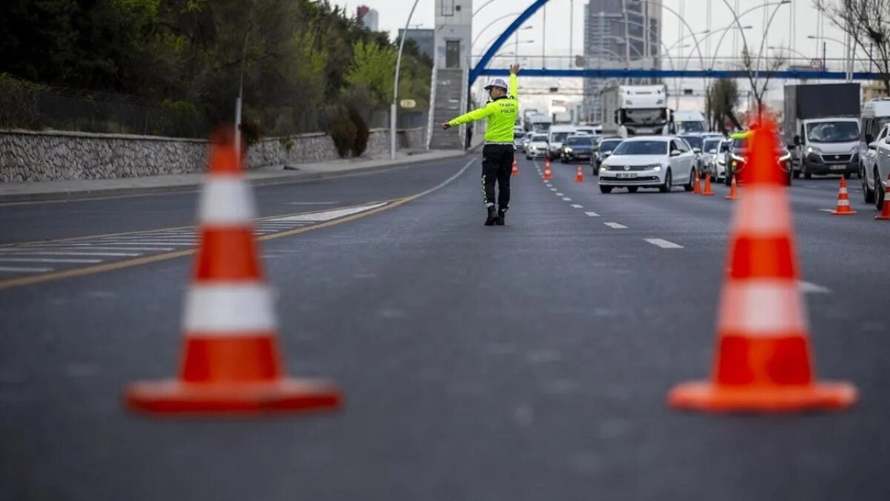 Küçükçekmece’de yarın bazı yollar trafiğe kapatılacak