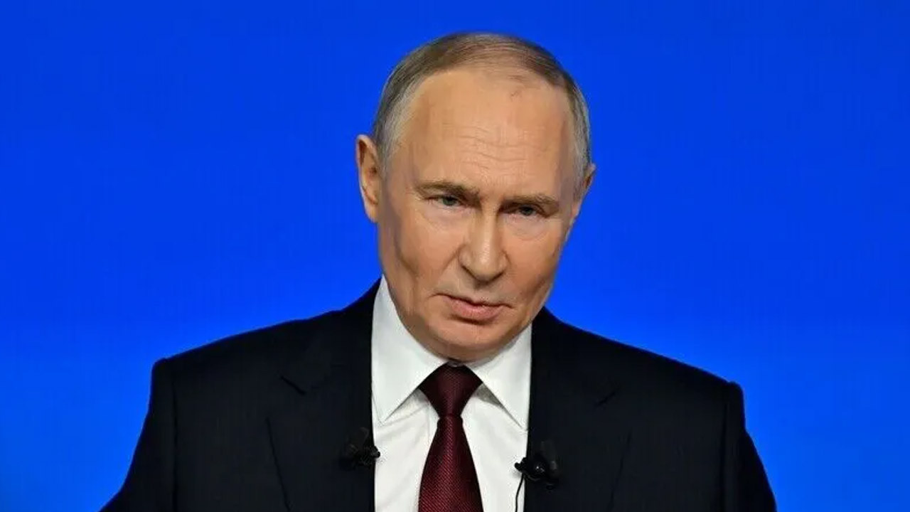 Rusya Devlet Başkanı Putin ordudaki asker sayısını artırdı