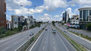 İstanbul'da Zafer Bayramı nedeniyle bazı yollar trafiğe kapatılacak