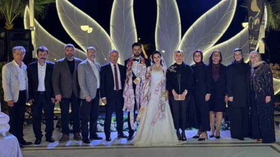 Başkan Oyar eski meclis üyesini gururlu gününde yalnız bırakmadı